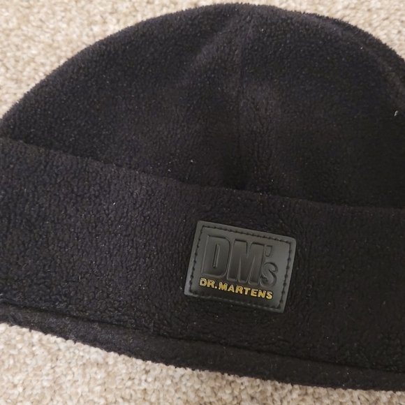 Dr. Martens Mens Black Fold Over Beanie - Picture 2 of 6